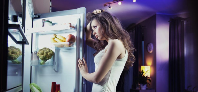 7 Diet Mistakes That Make It Damn Hard to Lose Weight, Build Muscle, and Feel Good