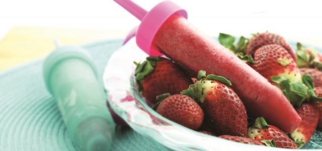 Recipe of the Week: Cran-Strawberry Popsicles