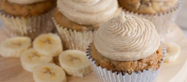 7 Easy Cupcake Recipes for Moist, Melt-In-Your-Mouth Desserts
